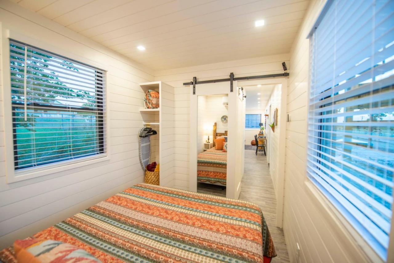La Casita-Shipping Container House Near Magnolia/Baylor Villa Bellmead Exterior photo